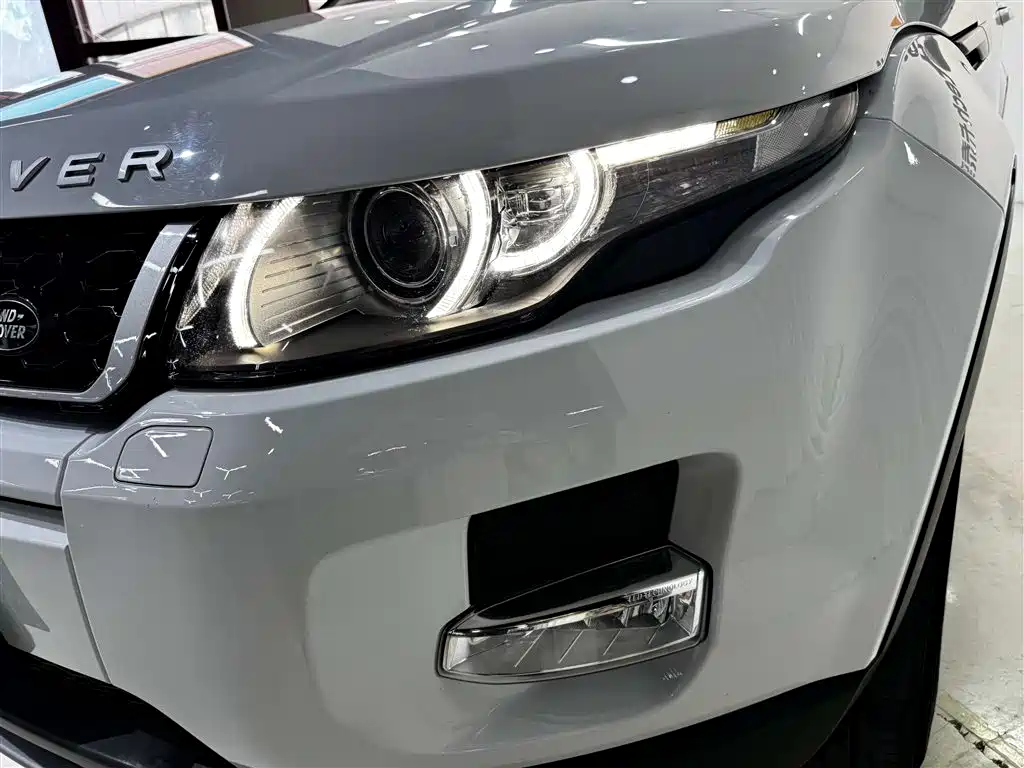 Range Rover Evoque 2015 2.0T 5-door HSE