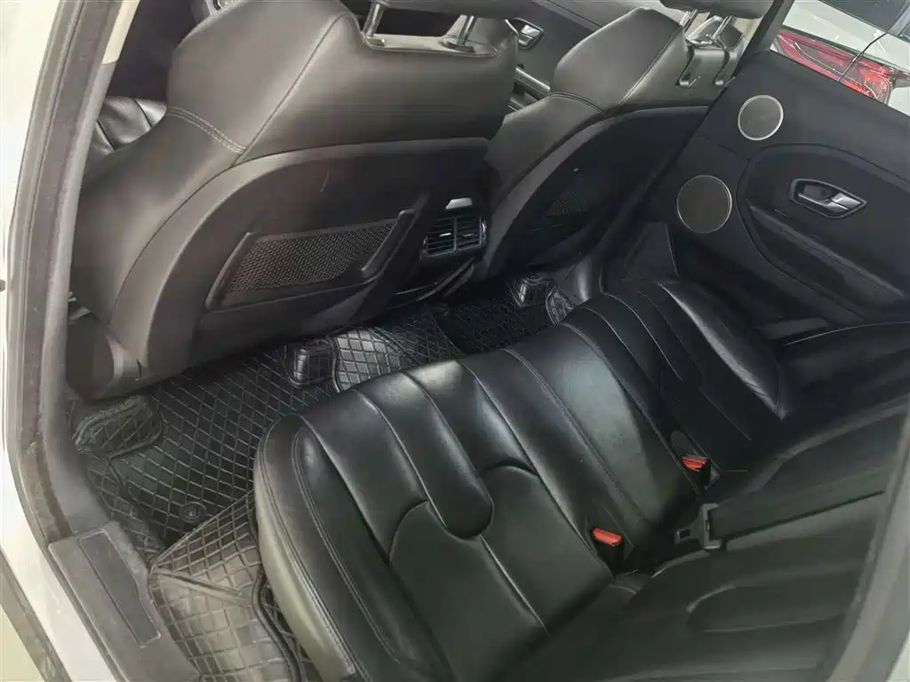 Range Rover Evoque 2015 2.0T 5-door HSE