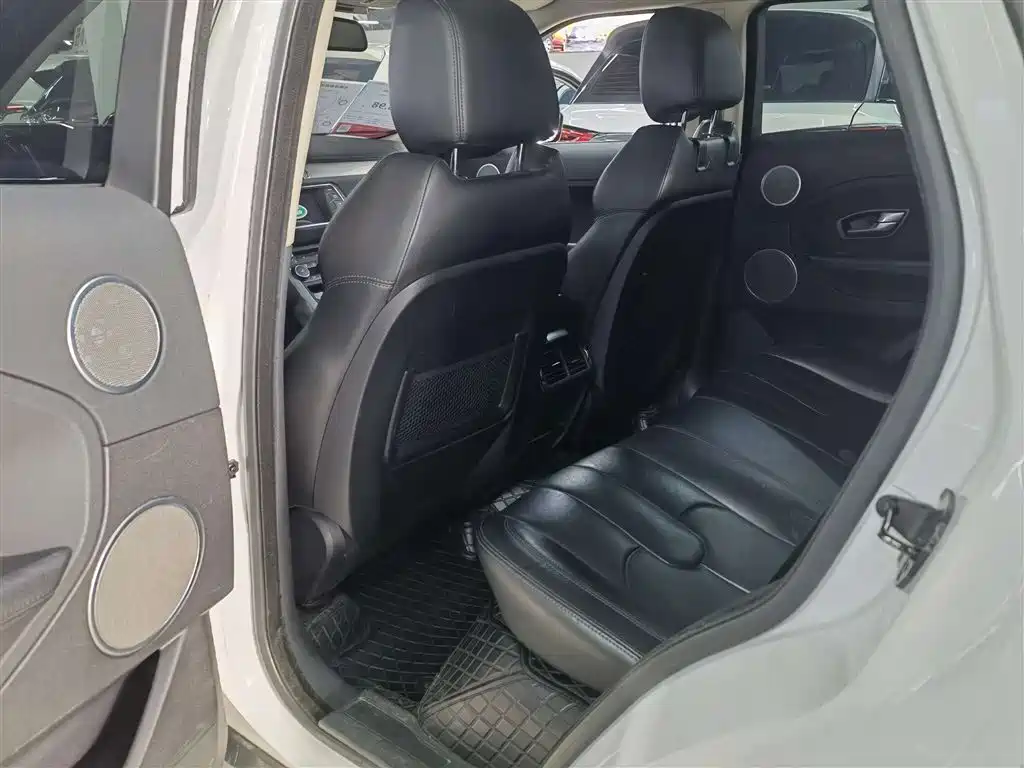 Range Rover Evoque 2015 2.0T 5-door HSE
