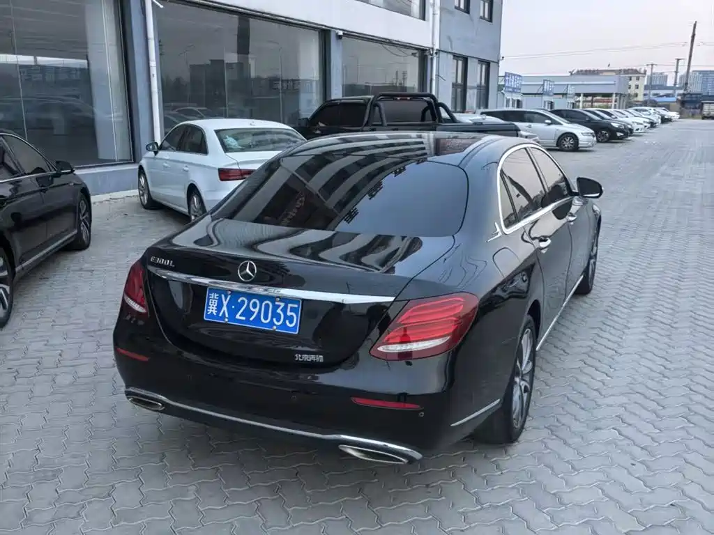 Mercedes-Benz E-Class 2017 E 300 L Sport Fashion Edition