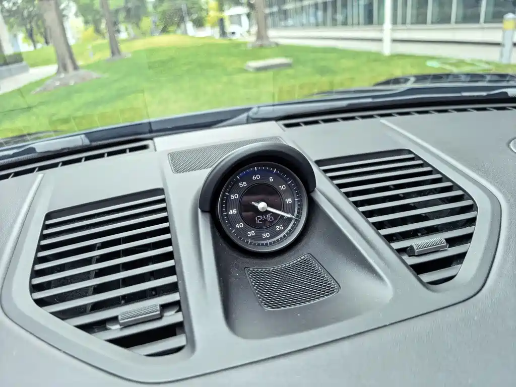 Porsche 911 Targa 4 3.0T