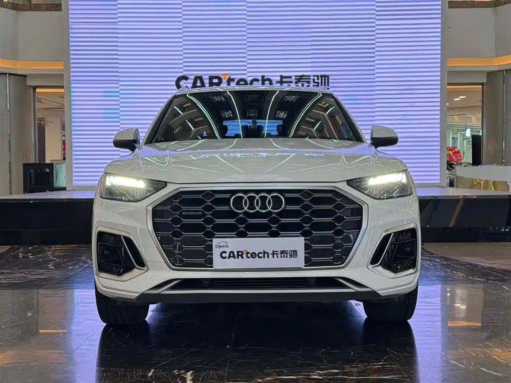 Audi Q5L 2022 40 TFSI Fashion Dynamic