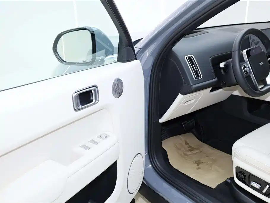 Li Auto L7 2025 Max Smart Refresh Edition