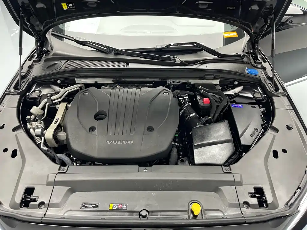 Volvo S90 2025 B5 Inscription