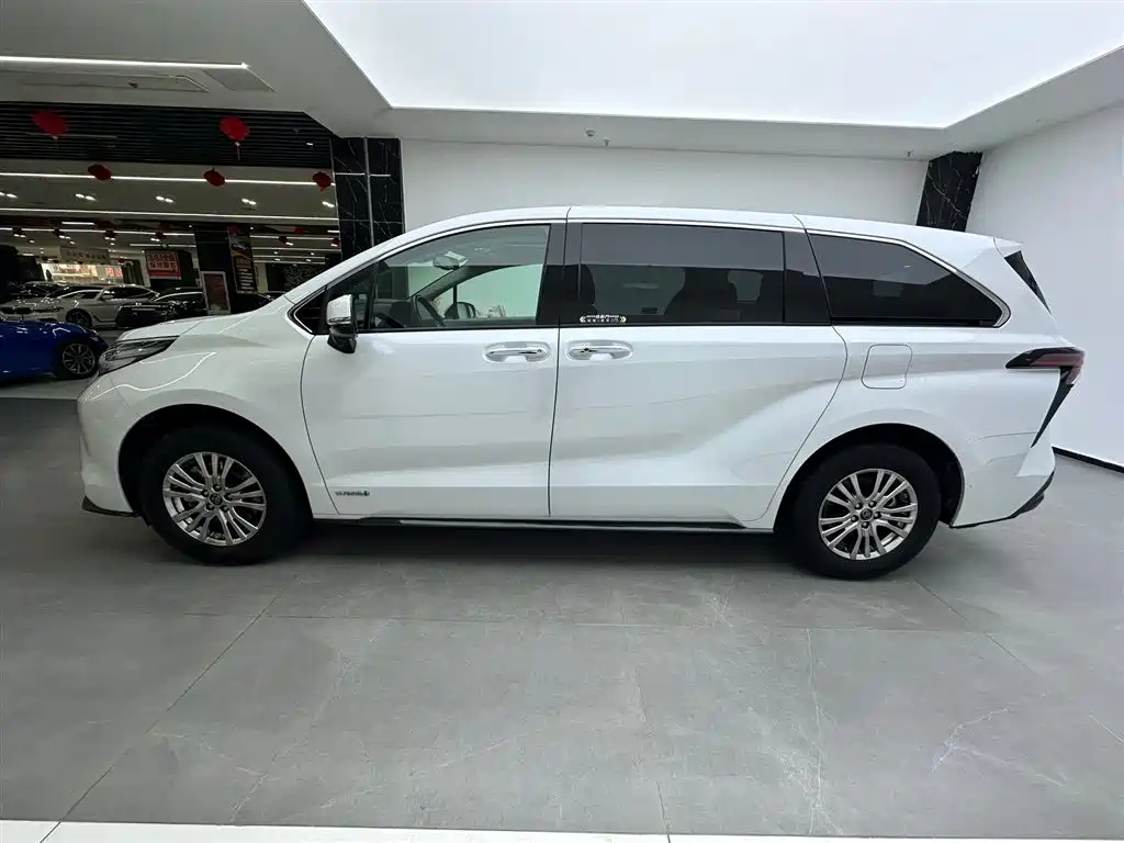 Sienna 2021 2.5L Hybrid Luxury Edition