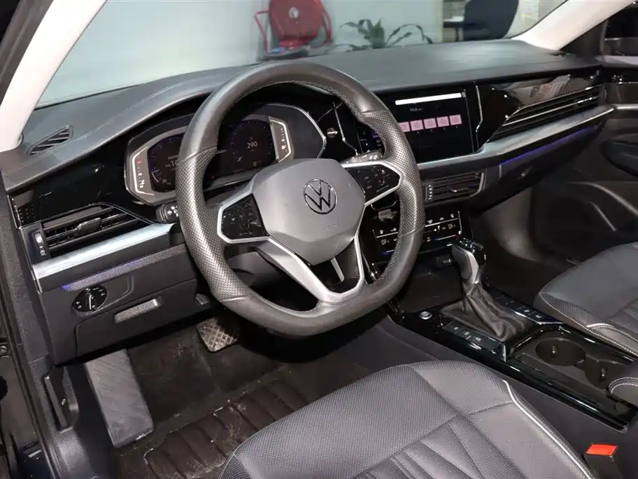 Passat 2023 Facelift 330TSI Luxury Edition