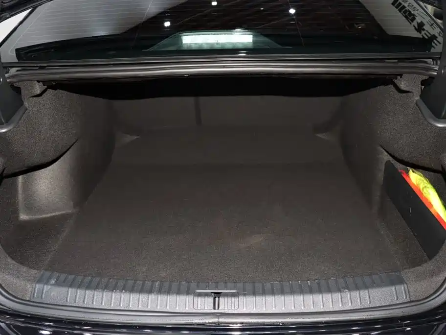 Passat 2023 Facelift 330TSI Luxury Edition