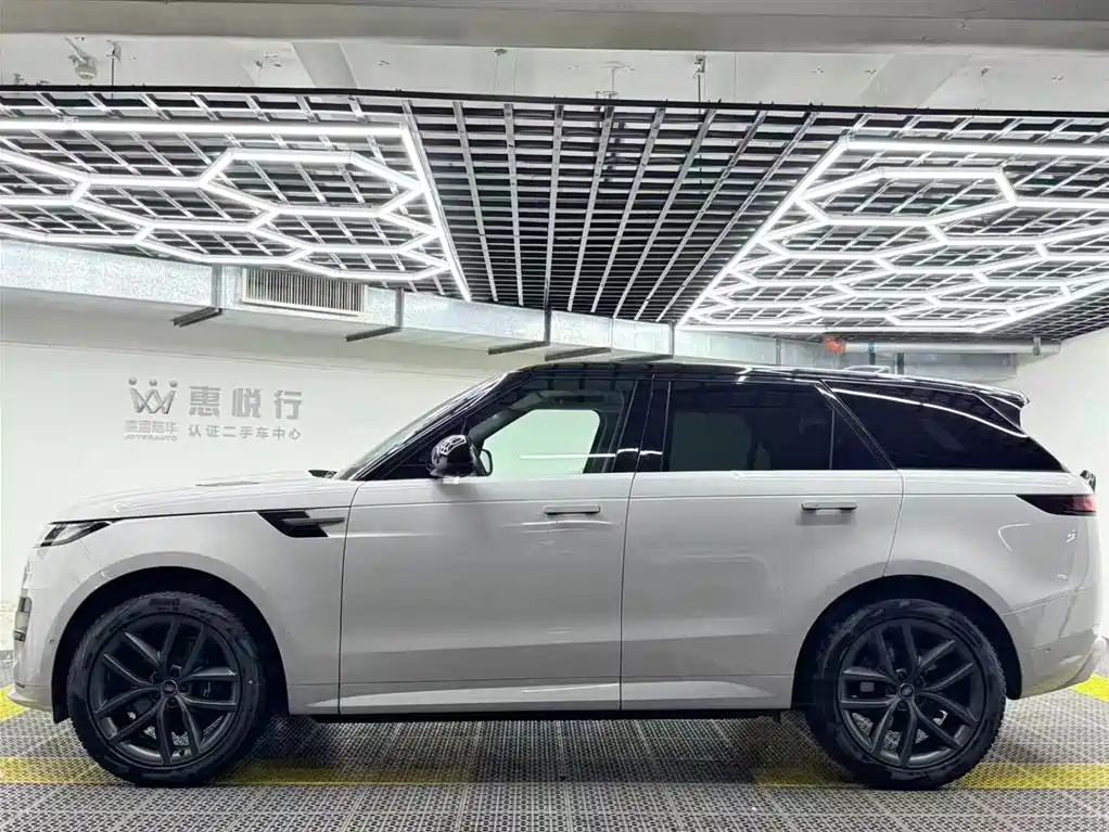 Range Rover Sport 2024 400PS Dynamic HSE