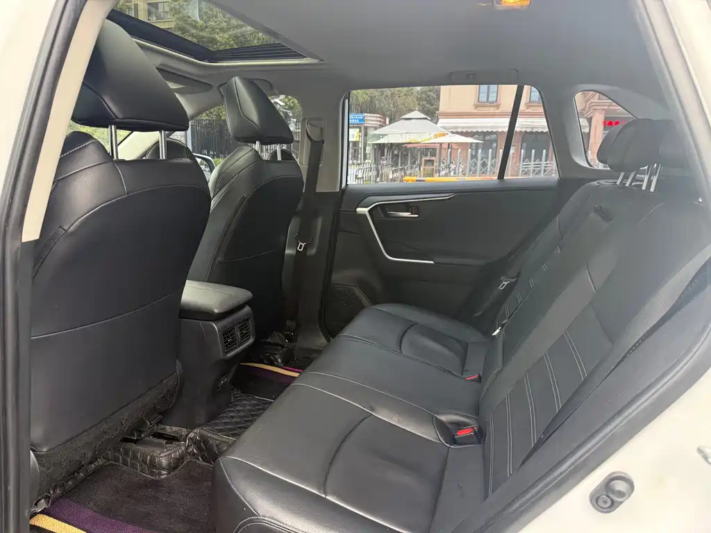 Toyota Wildlander 2022 2.0L CVT AWD Luxury Edition