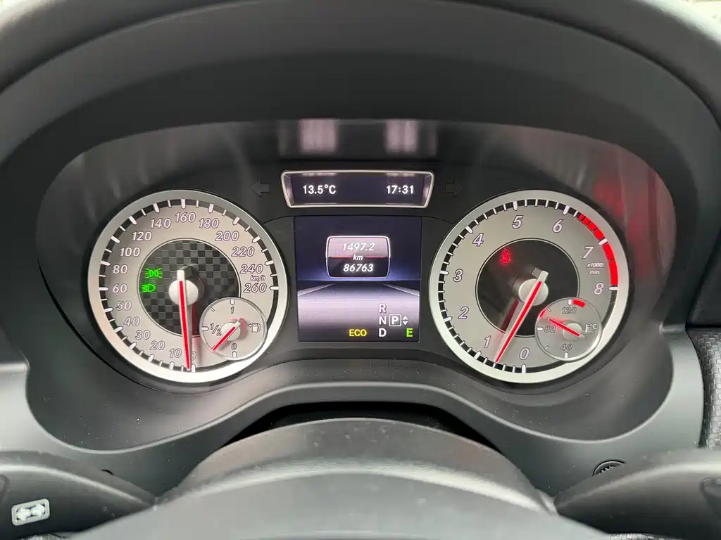 Mercedes-Benz A-Class 2013 A 200 Urban