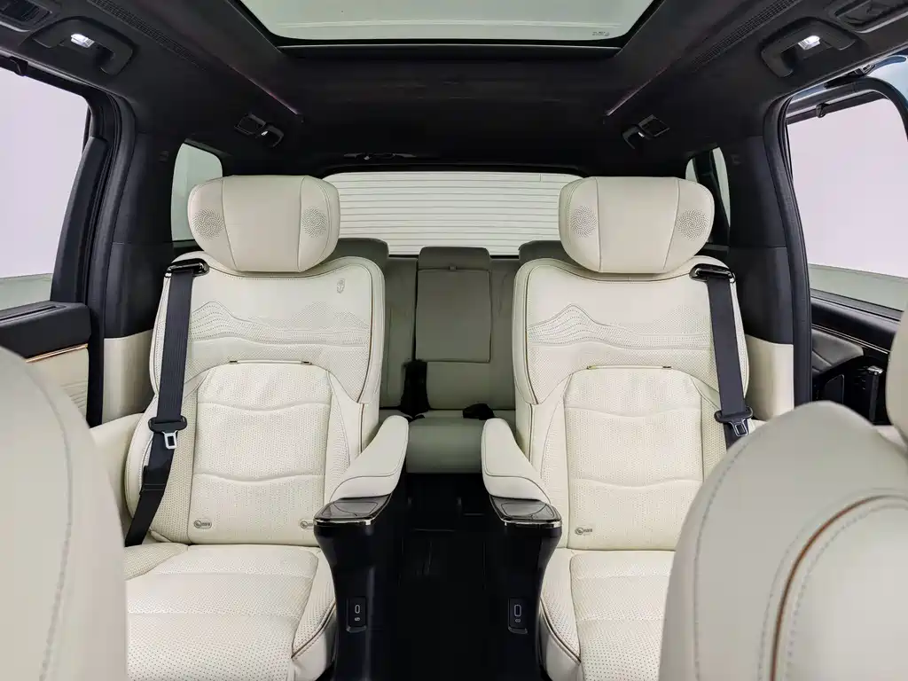 GAC Trumpchi M8 2023 Grandmaster Series Dual Engine Flagship Edition