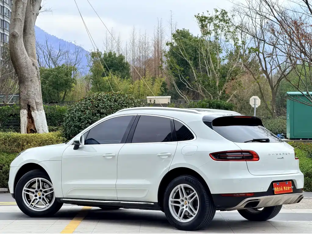 Macan 2.0T 2017 Model