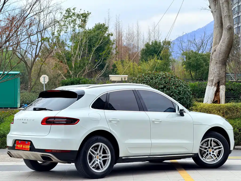 Macan 2.0T 2017 Model
