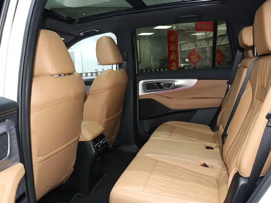 GAC Trumpchi GS8 2025 Navigator Series 2.0TGDI FWD Luxury Edition 5-Seater