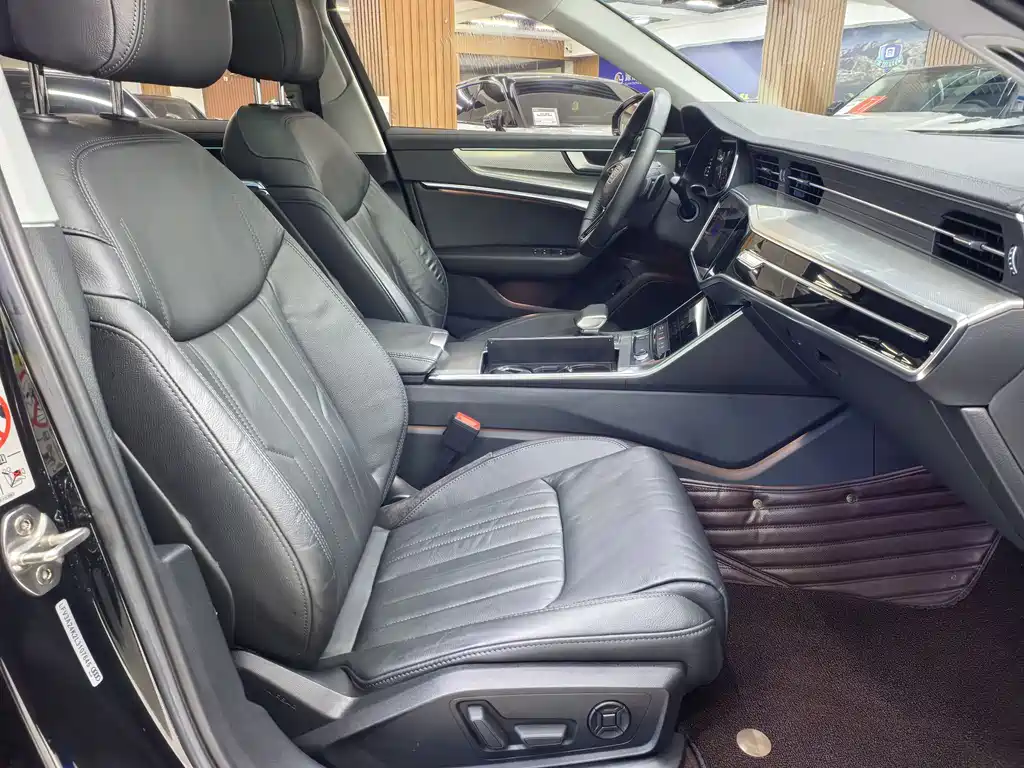 Audi A6L 2020 45 TFSI Zhenxuan Zhiya Edition