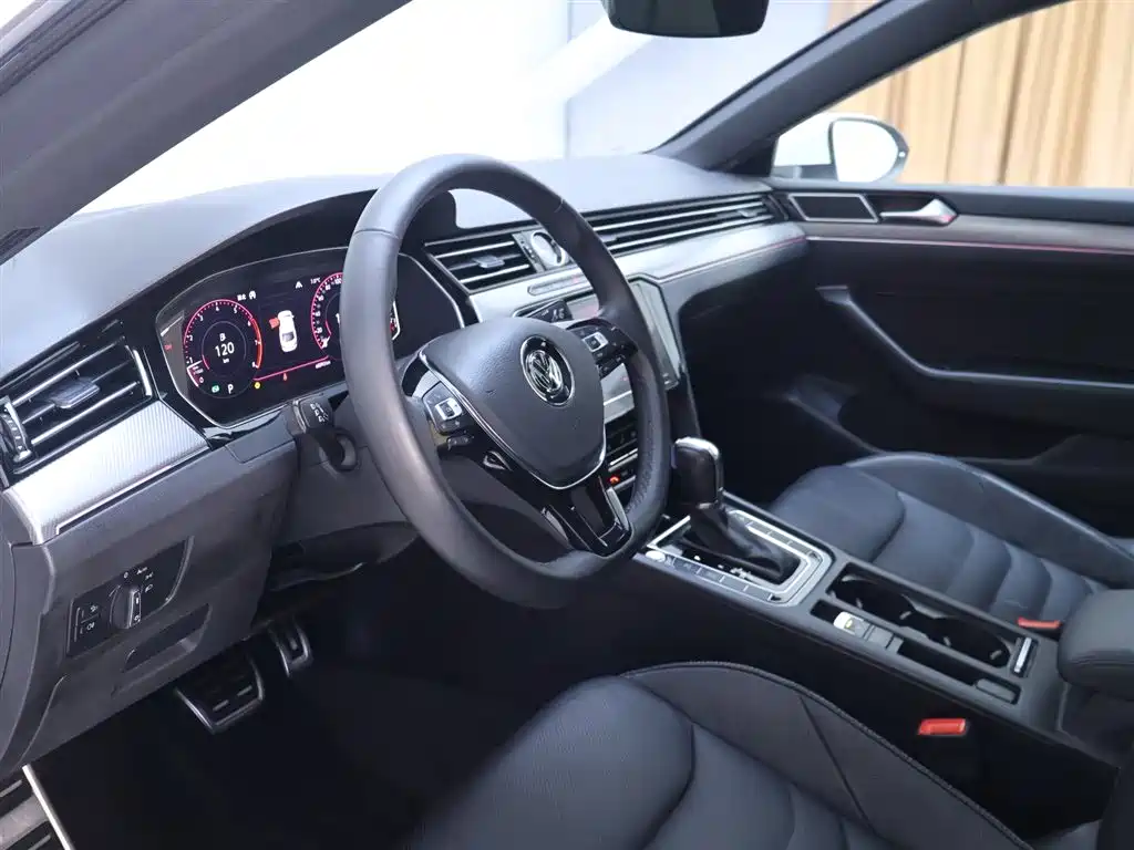 Volkswagen CC 2020 330 TSI