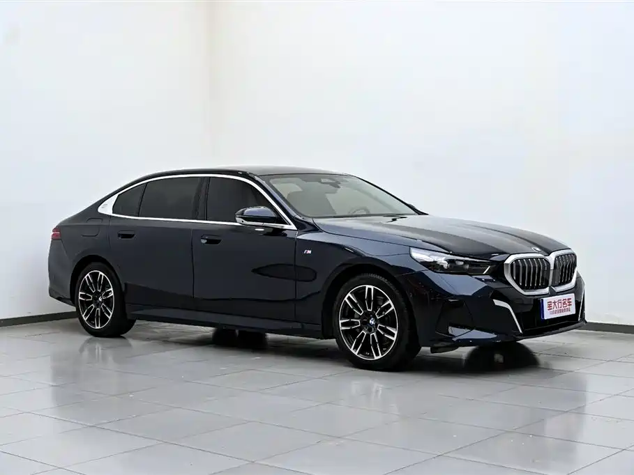 BMW 5 Series 2024 530Li Luxury Line M Sport Package