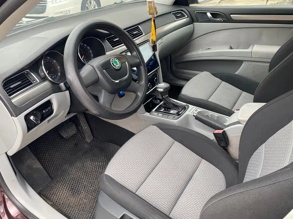 Skoda Superb 2010 1.4TSI DSG Elegance