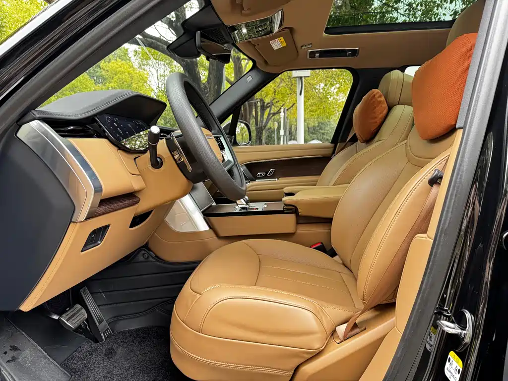 Range Rover 2024 3.0 L6 400PS Autobiography Long Wheelbase 7-Seater
