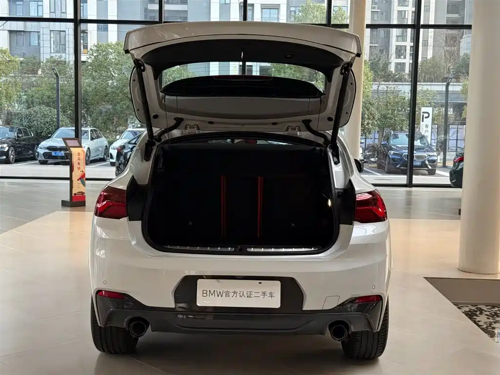 BMW X2 2023 sDrive25i M Sport Night Edition