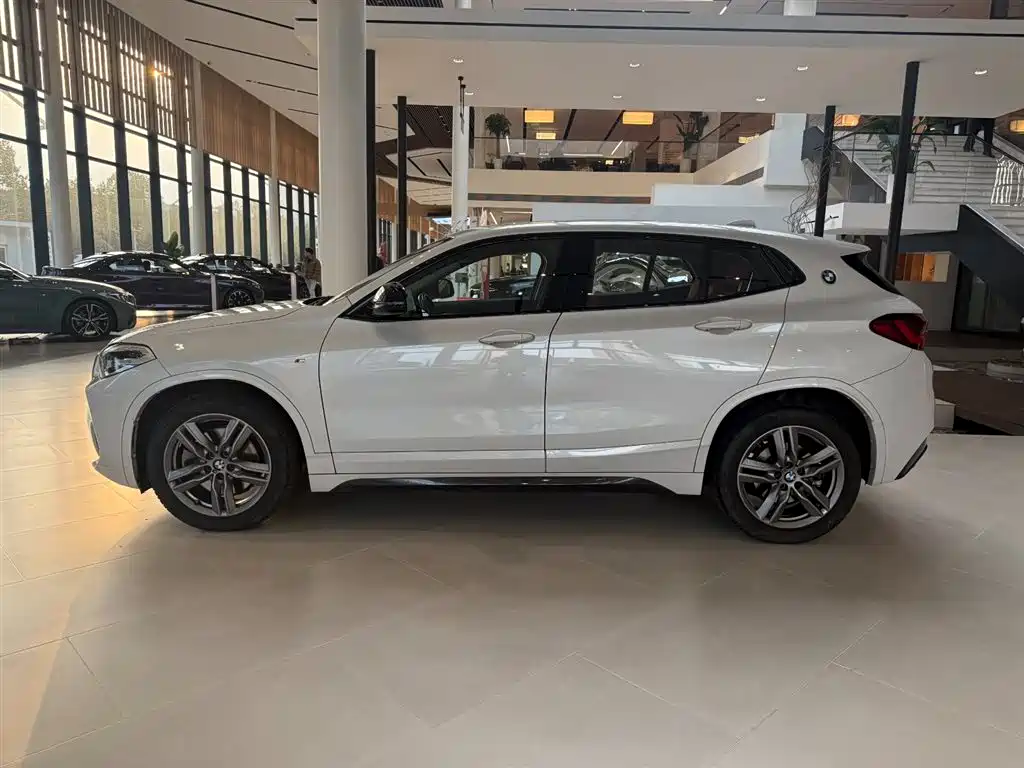 BMW X2 2023 sDrive25i M Sport Night Edition