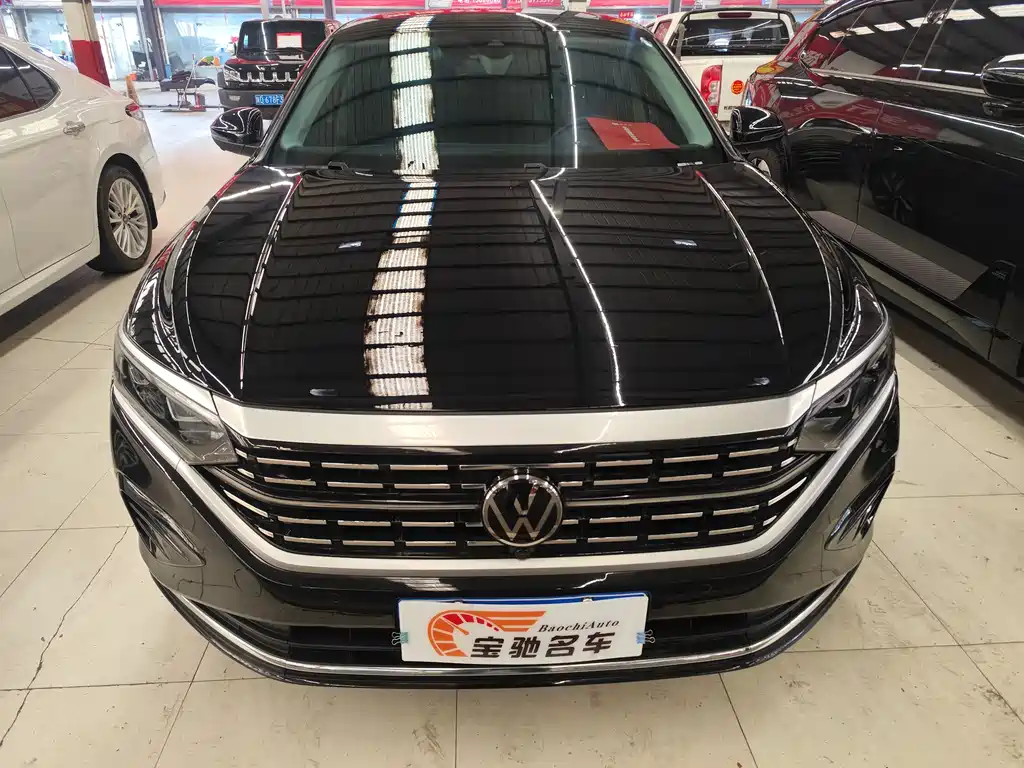 Volkswagen Passat 2023 Facelift 330TSI Luxury Edition