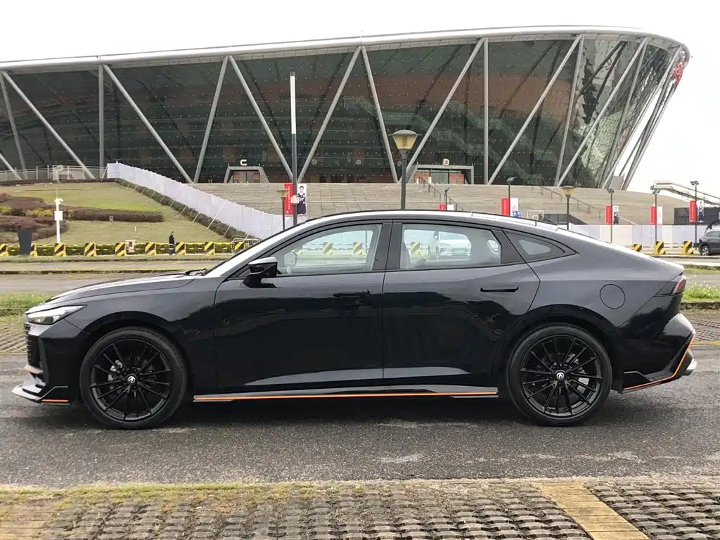 Changan UNI-V 2022 Model 1.5T Sports Edition