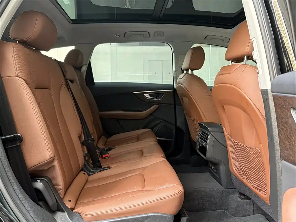 Audi Q7 2023 55 TFSI quattro S line Sport