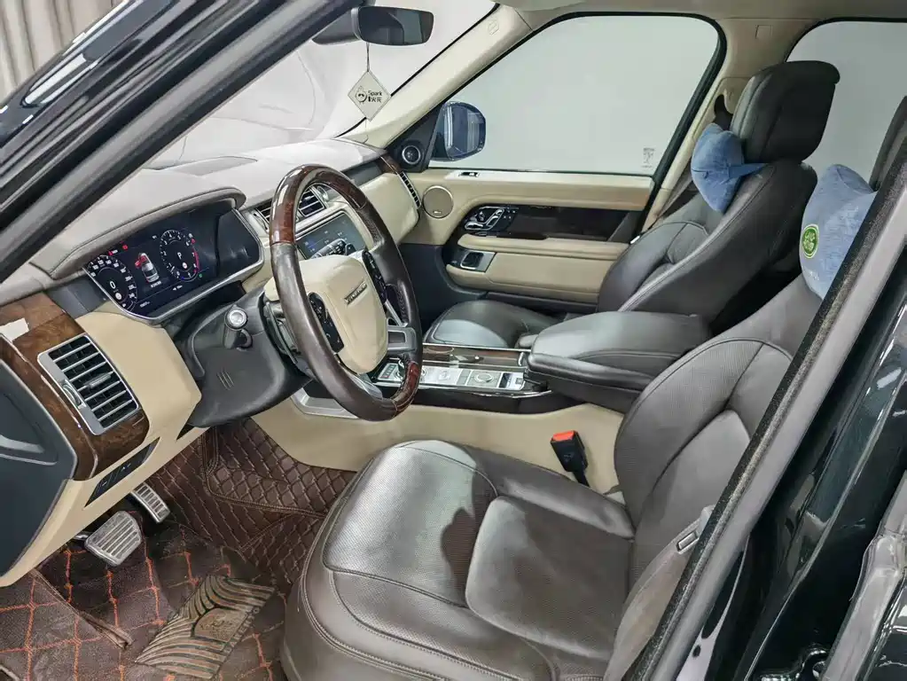 Range Rover 2021 3.0 L6 Heritage Edition