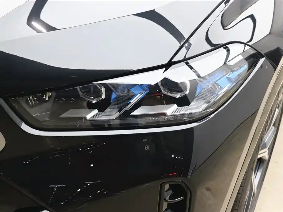 BMW X6 2023 xDrive40i M Sport Package