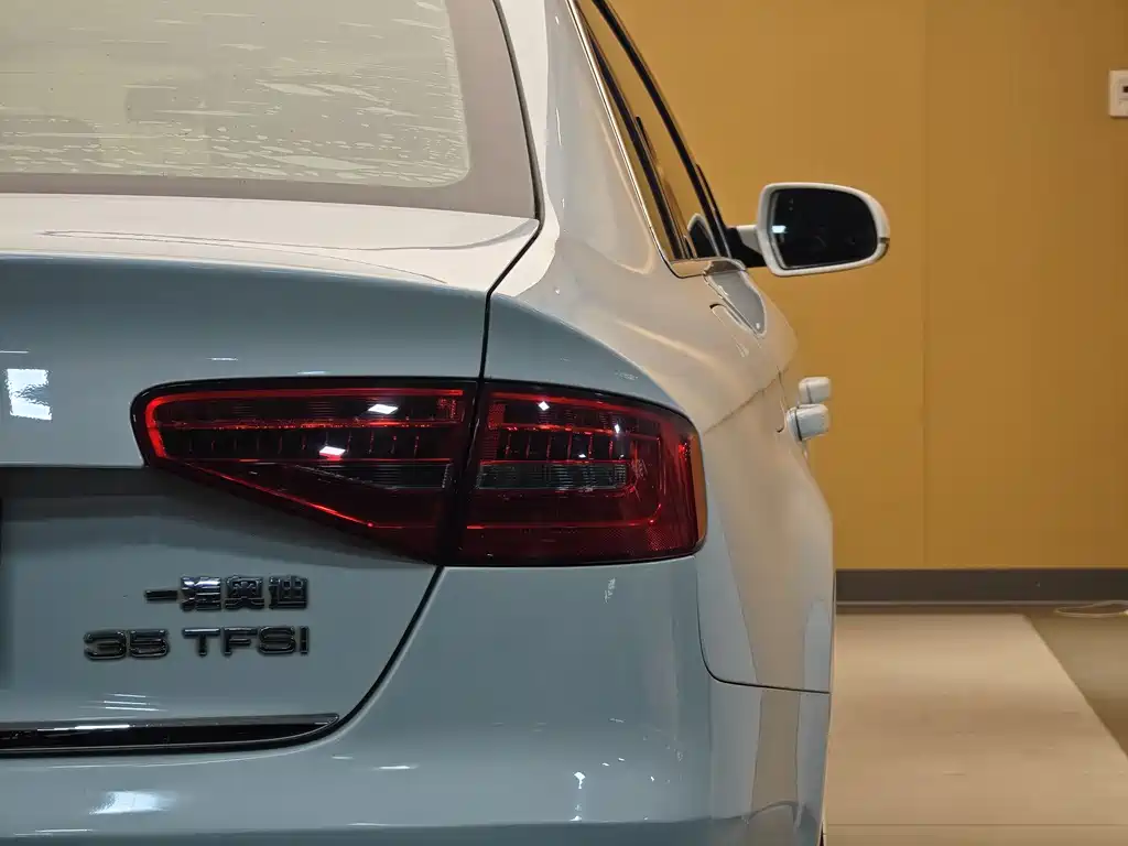 Audi A4L 2013 35 TFSI Automatic Standard