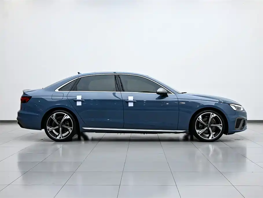 Audi A4L 2022 40 TFSI quattro RS Sport Edition
