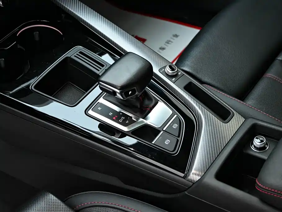 Audi A4L 2022 40 TFSI quattro RS Sport Edition