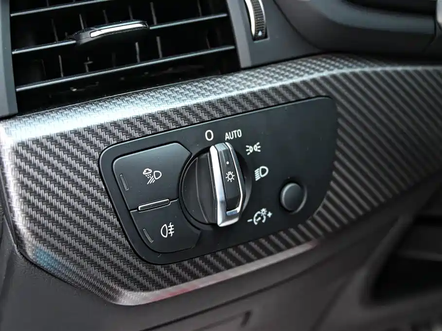 Audi A4L 2022 40 TFSI quattro RS Sport Edition