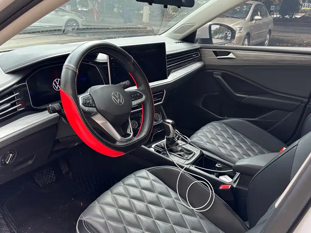 Volkswagen Sagitar 2023 300TSI DSG Beyond Edition