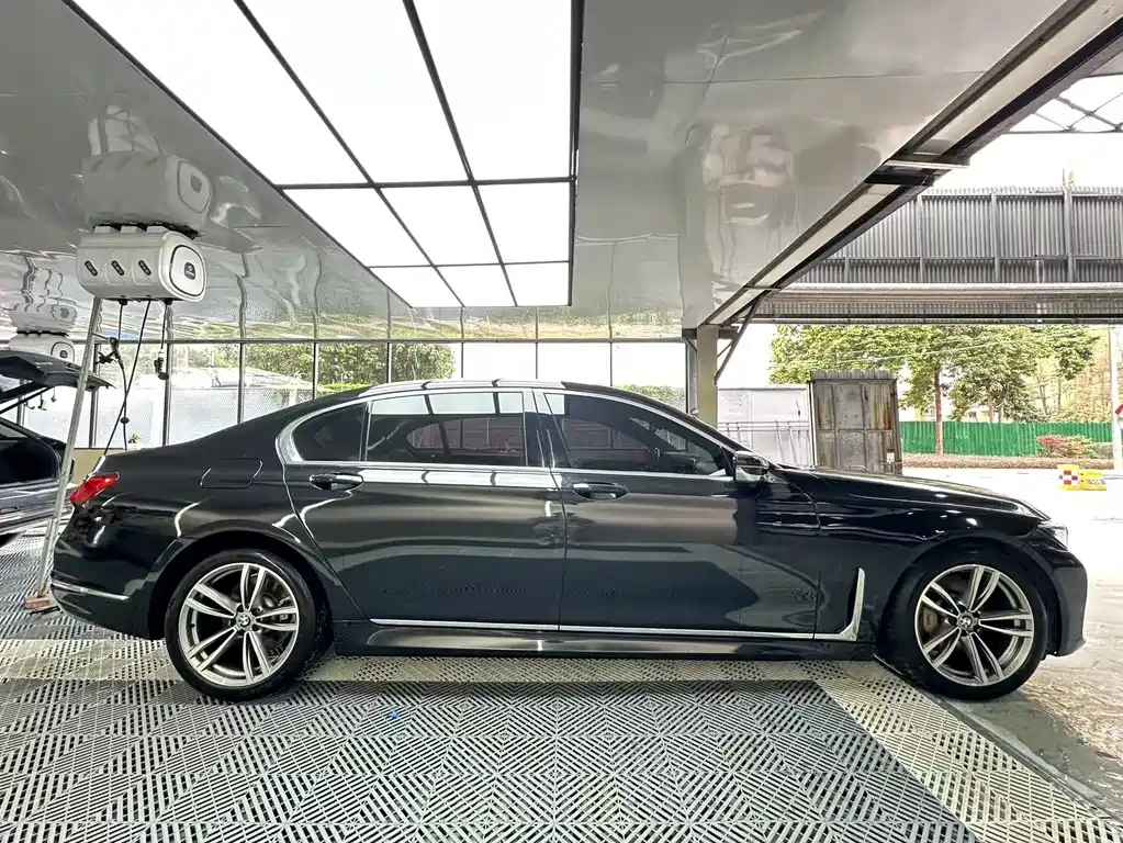 BMW 7 Series 2018 730Li Leading Edition M Sport Package