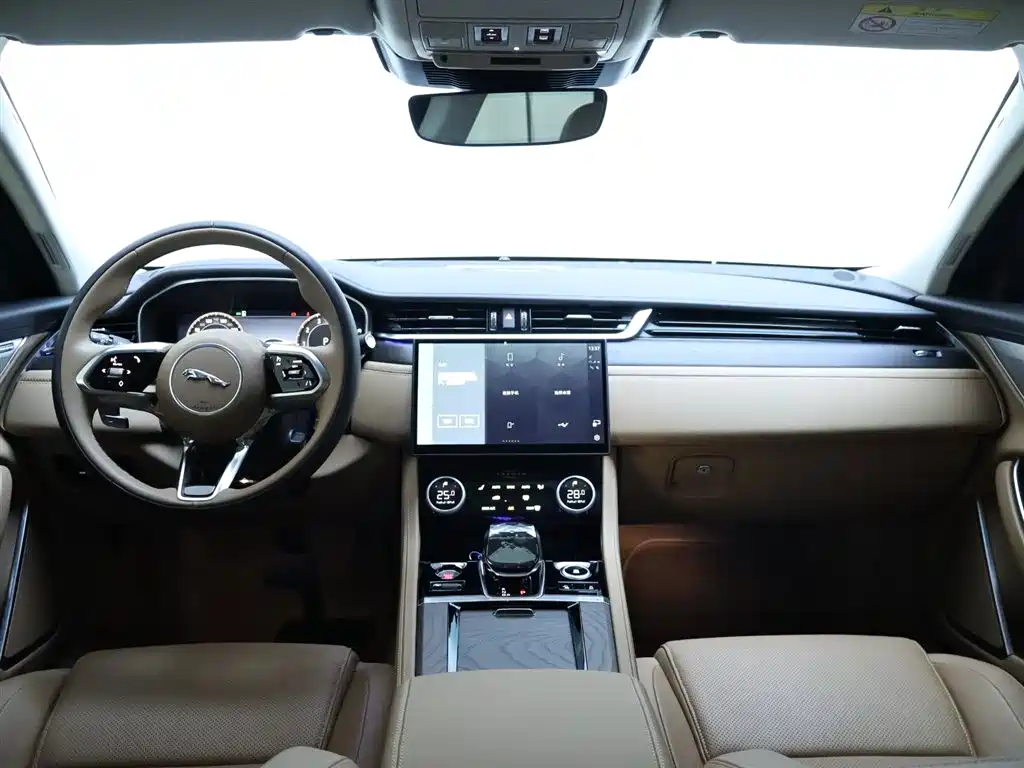 Jaguar XFL 2024 P250 RWD Premium Luxury Edition