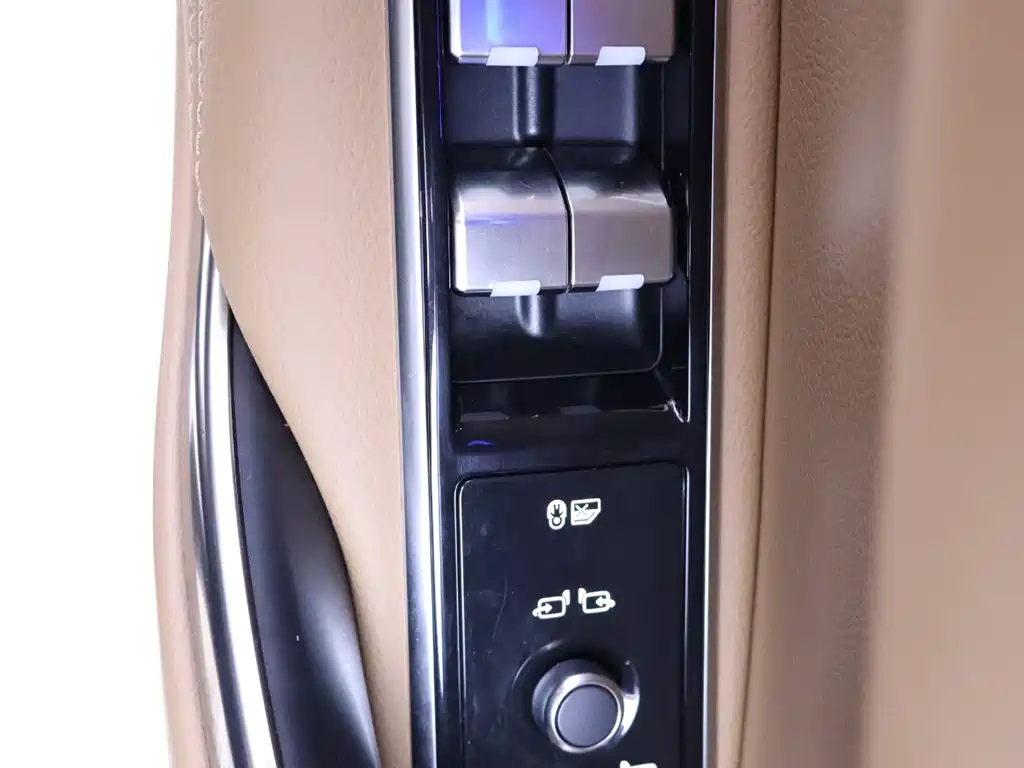 Jaguar XFL 2024 P250 RWD Premium Luxury Edition