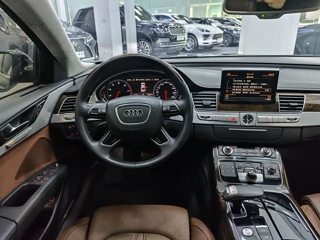 Audi A8L 45 TFSI quattro