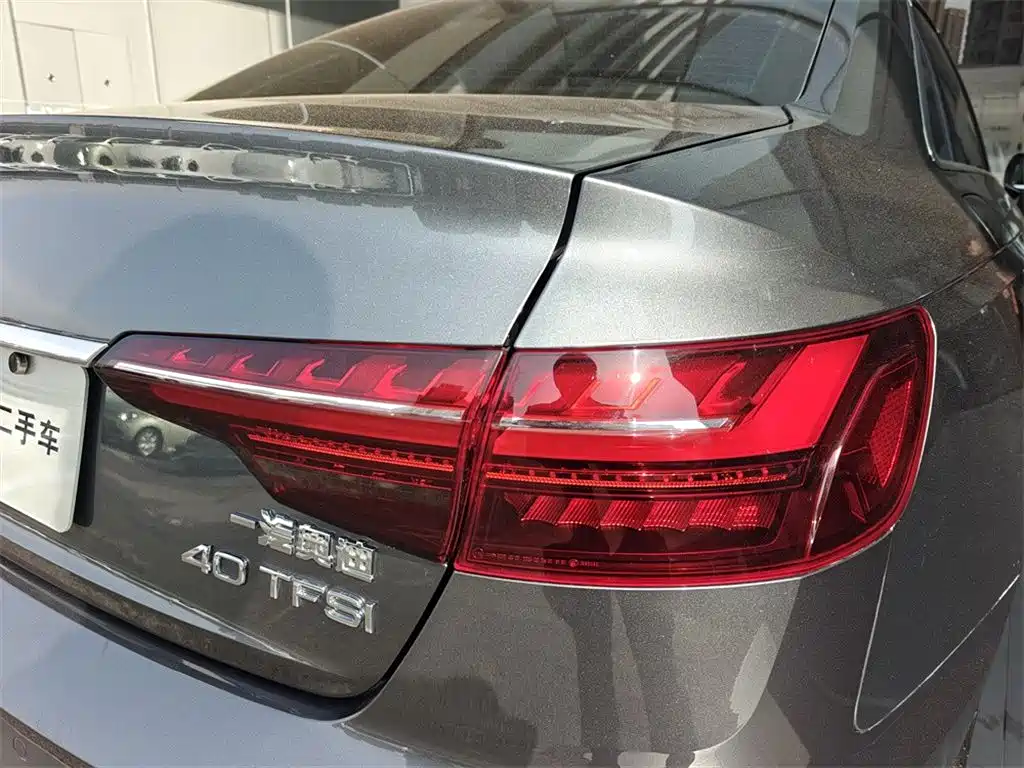 Audi A4L 2022 40 TFSI Sport
