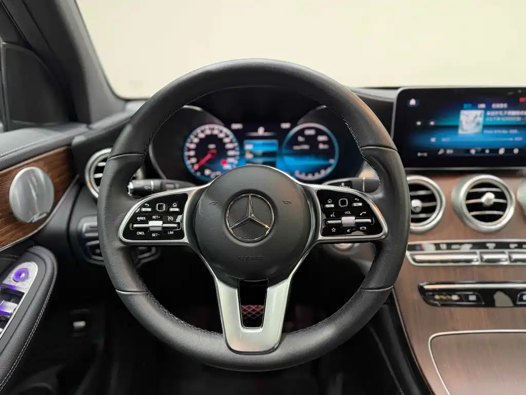 Mercedes-Benz GLC 2020 GLC 300 L 4MATIC Luxury