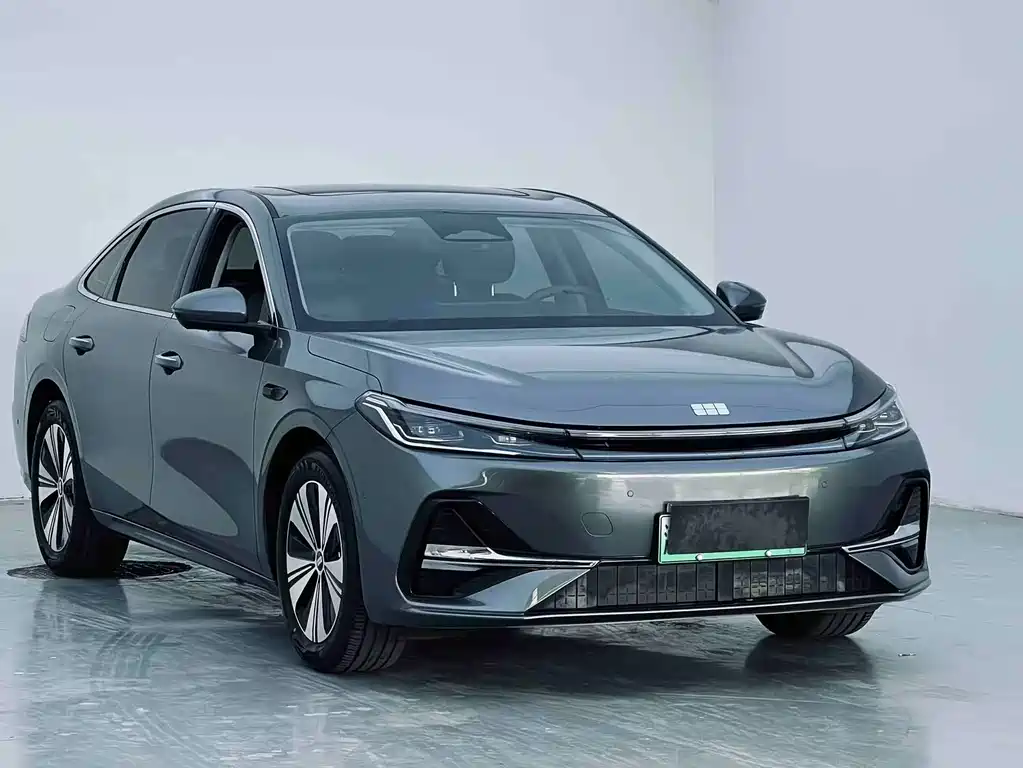 Geely Galaxy A7 2025 EM-i 150km Exploration+ Edition