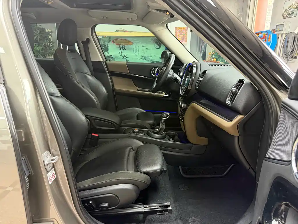MINI Countryman 2018 1.5T COOPER ALL4 Artist