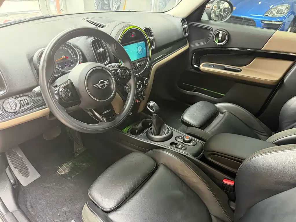 MINI Countryman 2018 1.5T COOPER ALL4 Artist