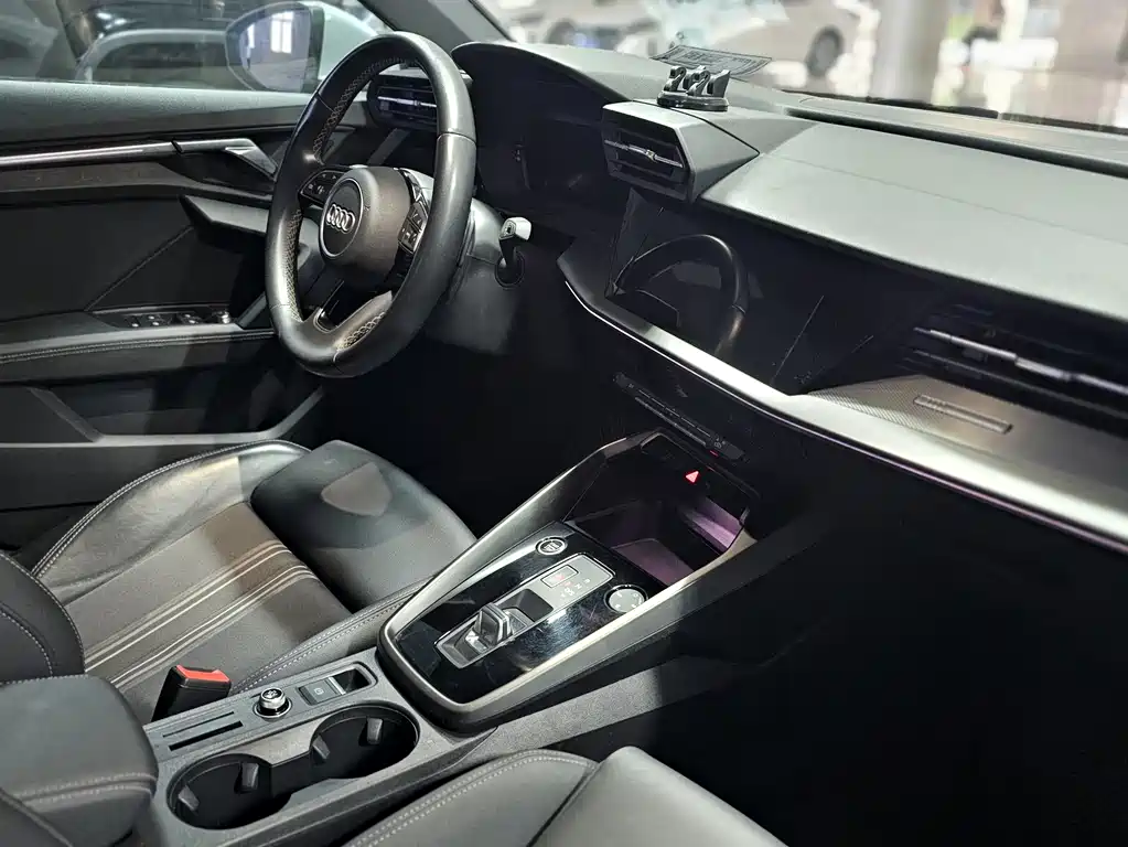 Audi A3 Sedan 35 TFSI Sport 2024
