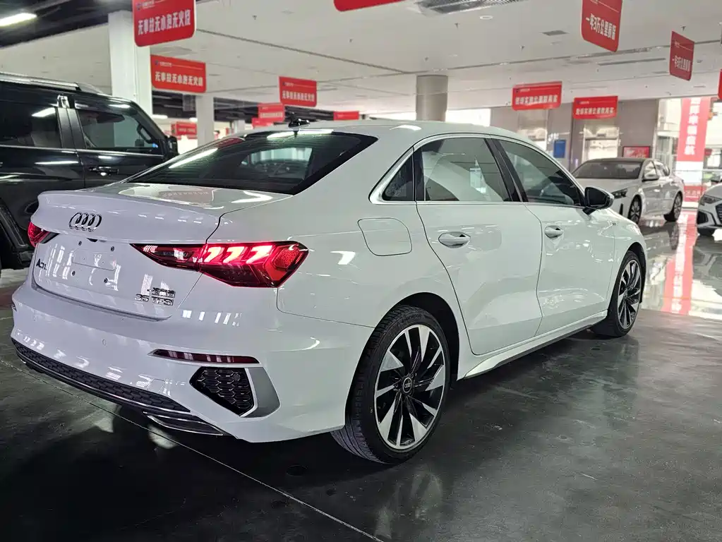 Audi A3 Sedan 35 TFSI Sport 2024