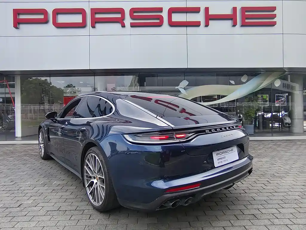 Porsche Panamera 2023 2.9T Platinum Edition
