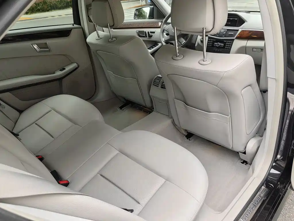 Mercedes-Benz E-Class 2012 E 260 L CGI Fashion