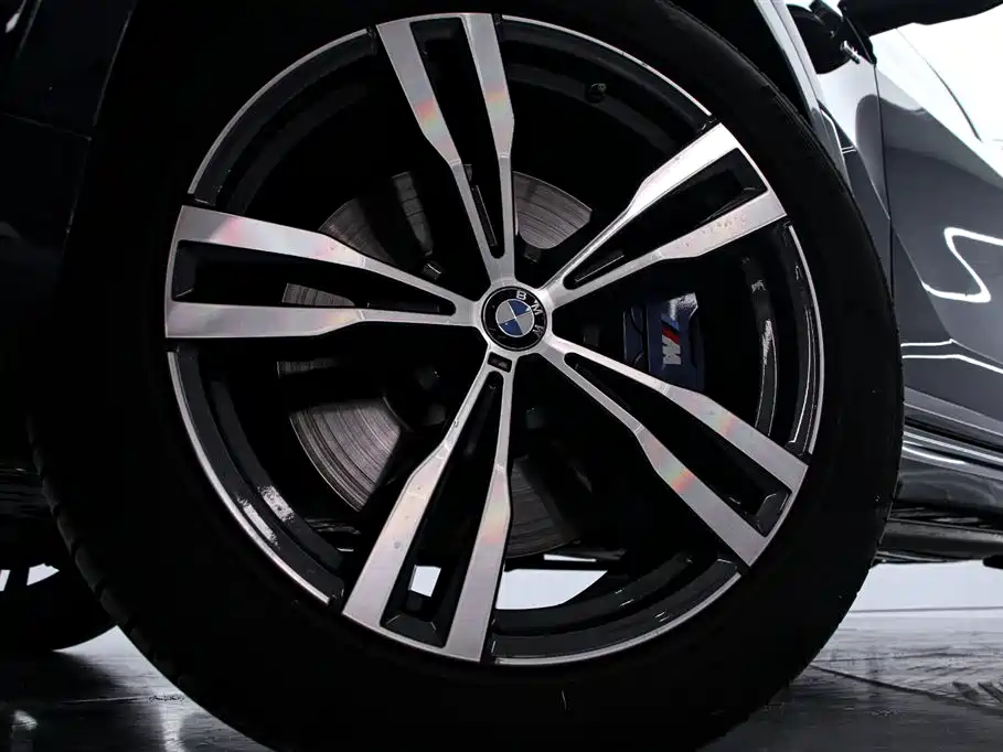 BMW X7 2021 xDrive40i Executive M Sport Package