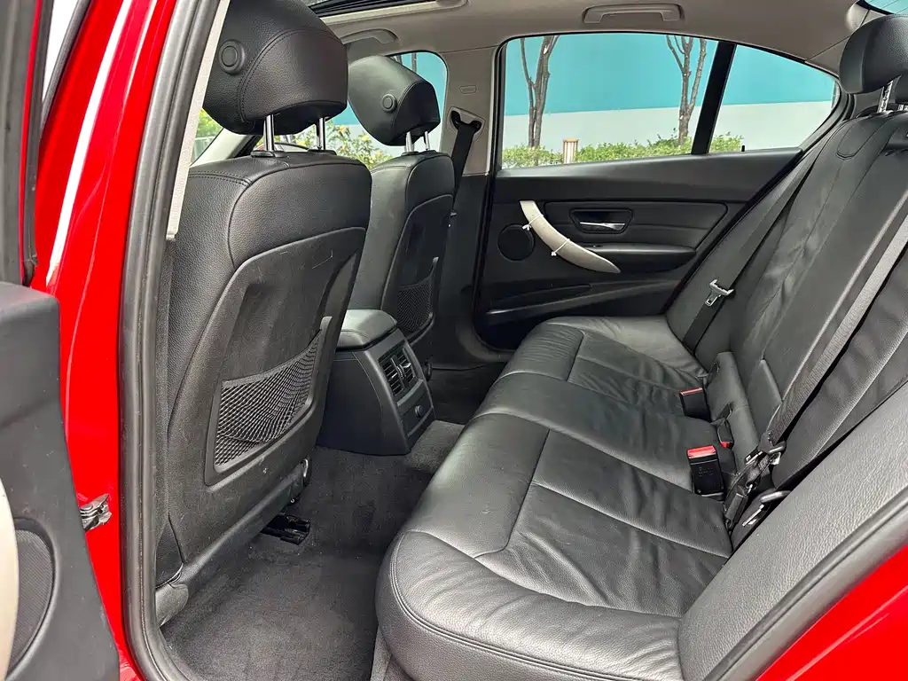 BMW 3 Series 2014 320i Fashion Edition
